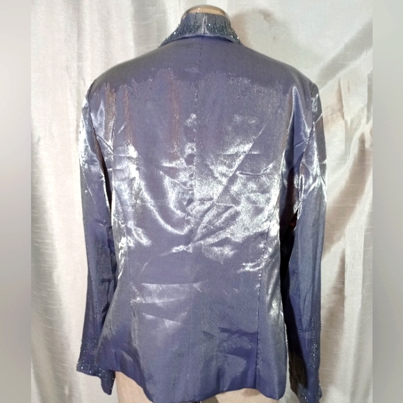 Alex Evenings Satin Hacket, Lavender, beaded sleeves & Collar, Open, one pc., 14 - Picture 5 of 10